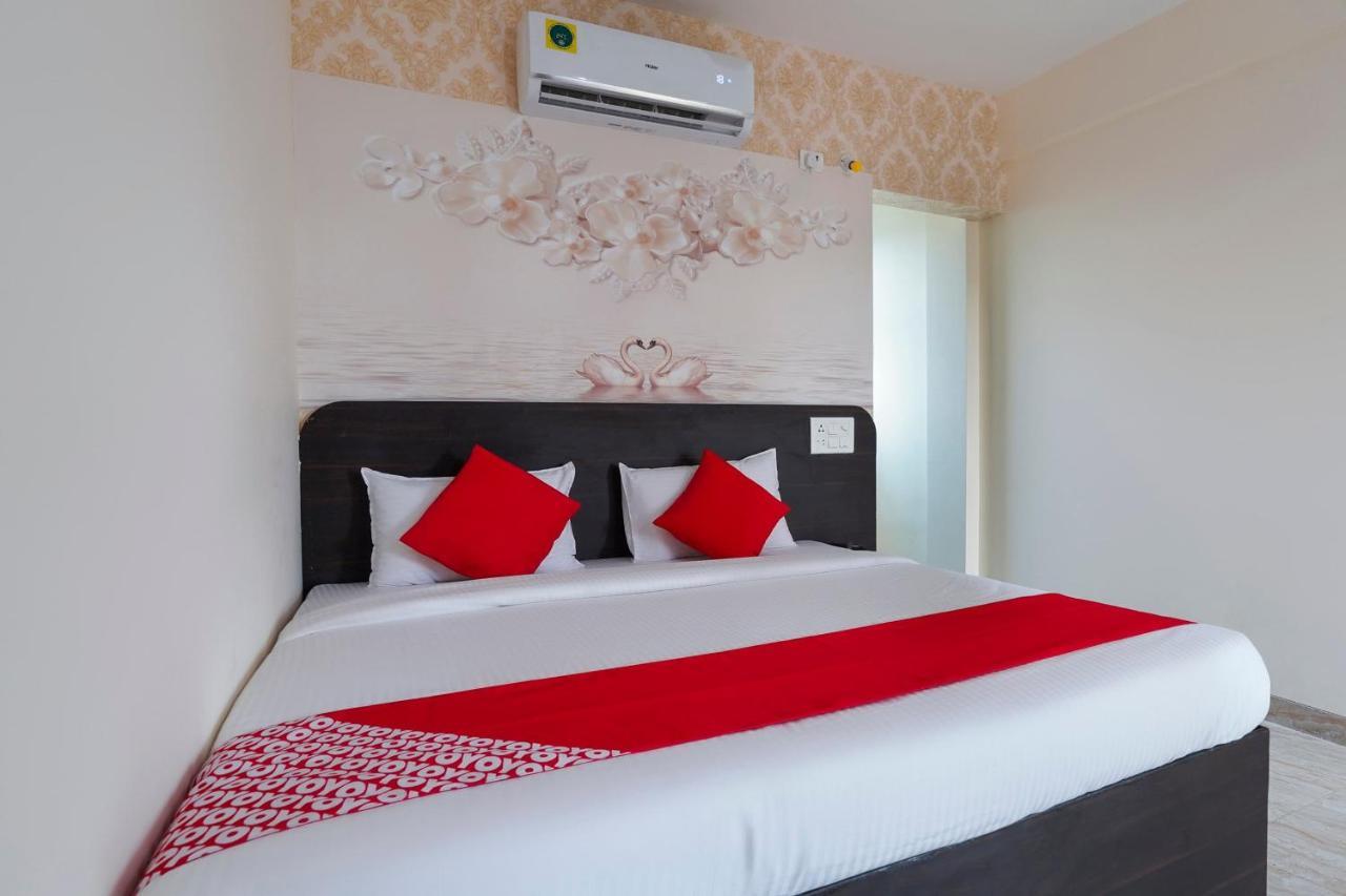 Oyo Flagship 68474 Hotel Viraj Пюн Екстериор снимка
