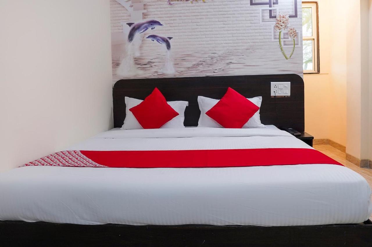 Oyo Flagship 68474 Hotel Viraj Пюн Екстериор снимка