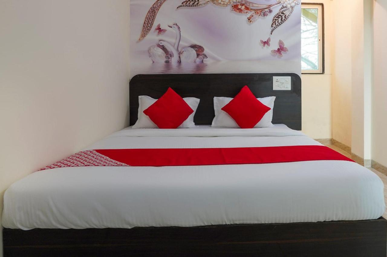 Oyo Flagship 68474 Hotel Viraj Пюн Екстериор снимка