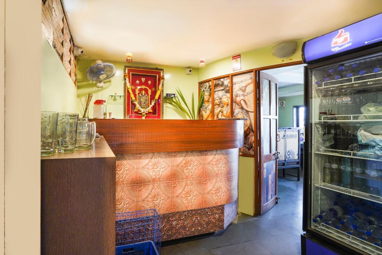 Oyo Flagship 68474 Hotel Viraj Пюн Екстериор снимка
